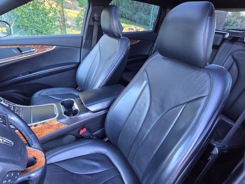 Used 2017 Lincoln MKX Reserve image 20