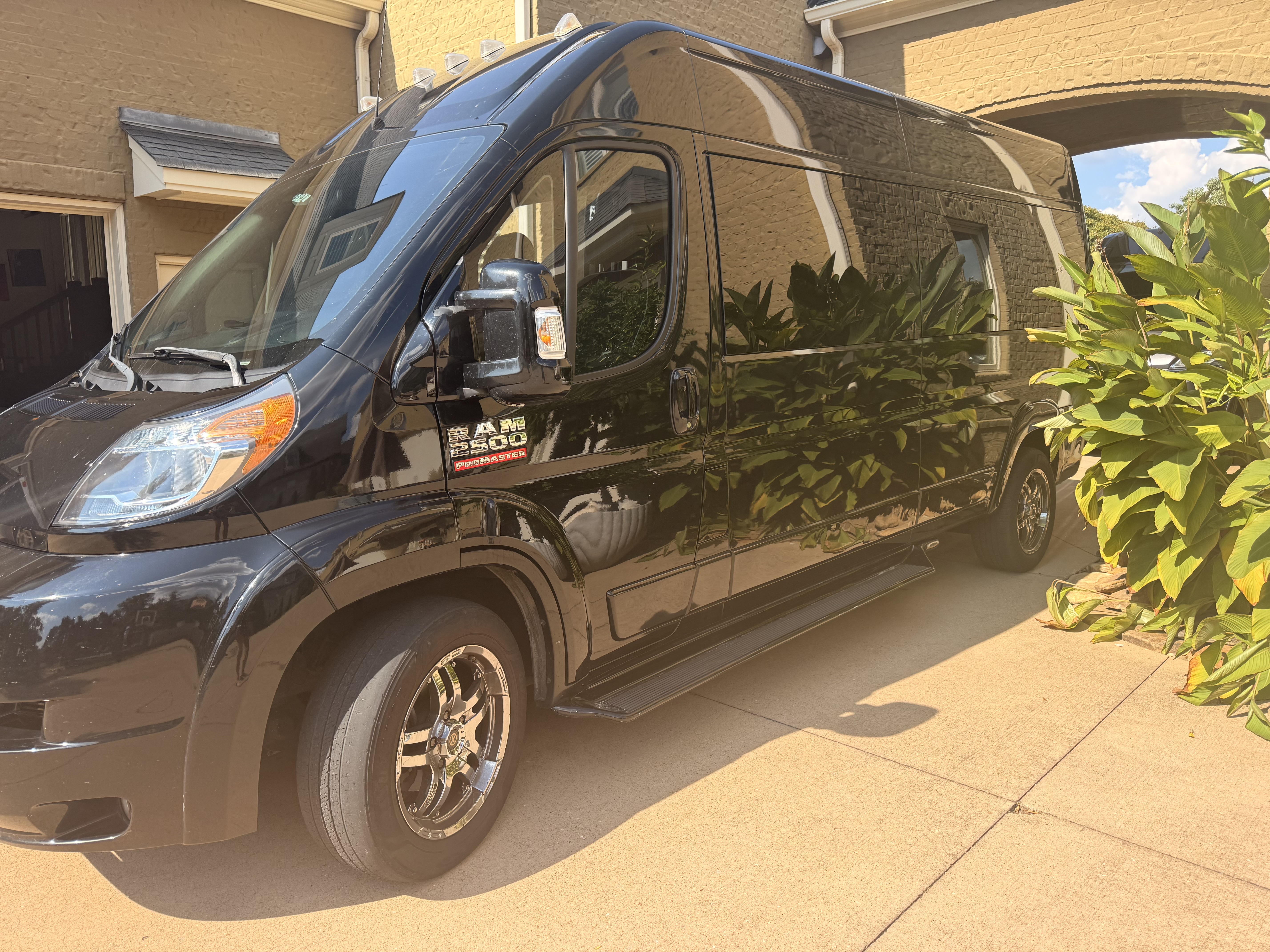 Used 2015 RAM ProMaster 2500 FWD image 1