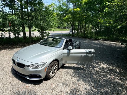 Used 2016 BMW 428i xDrive Convertible AWD/4WD image 9