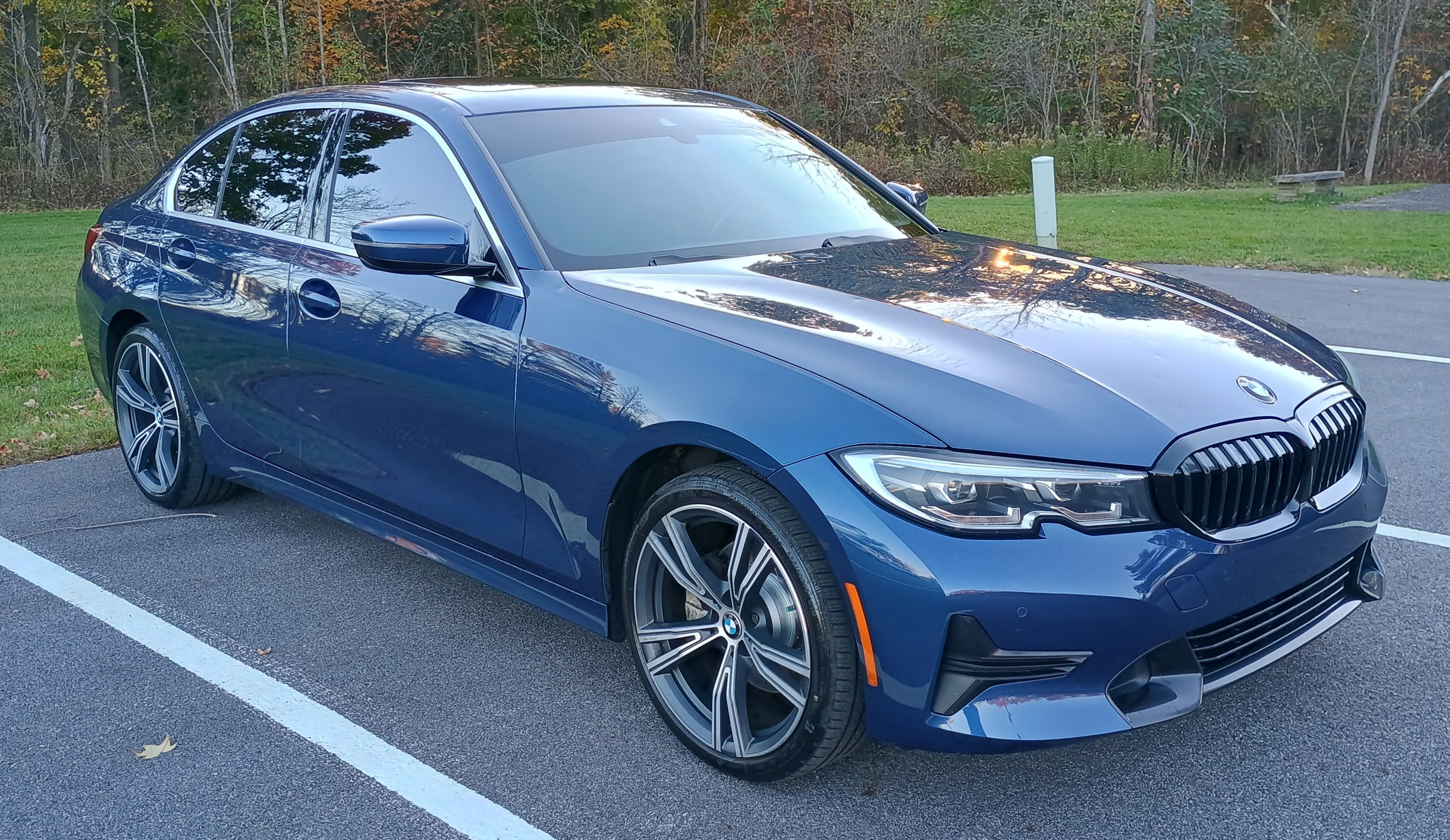 Used 2021 BMW 330i xDrive Sedan w/ Convenience Package AWD/4WD image 4