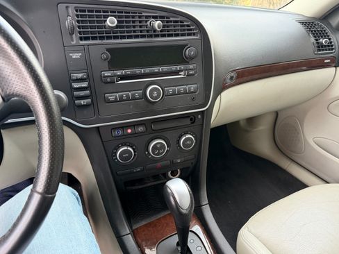 Used 2008 Saab 9-3 2.0T image 1