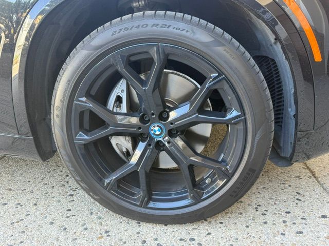 Used 2023 BMW X5 xDrive45e w/ Executive Package AWD/4WD image 13