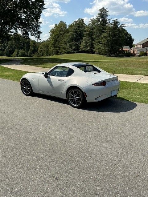Used 2017 MAZDA MX-5 Miata RF Grand Touring RWD image 8