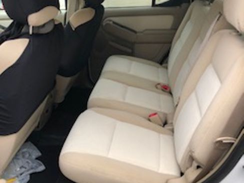 Used 2008 Ford Explorer Sport Trac XLT image 8