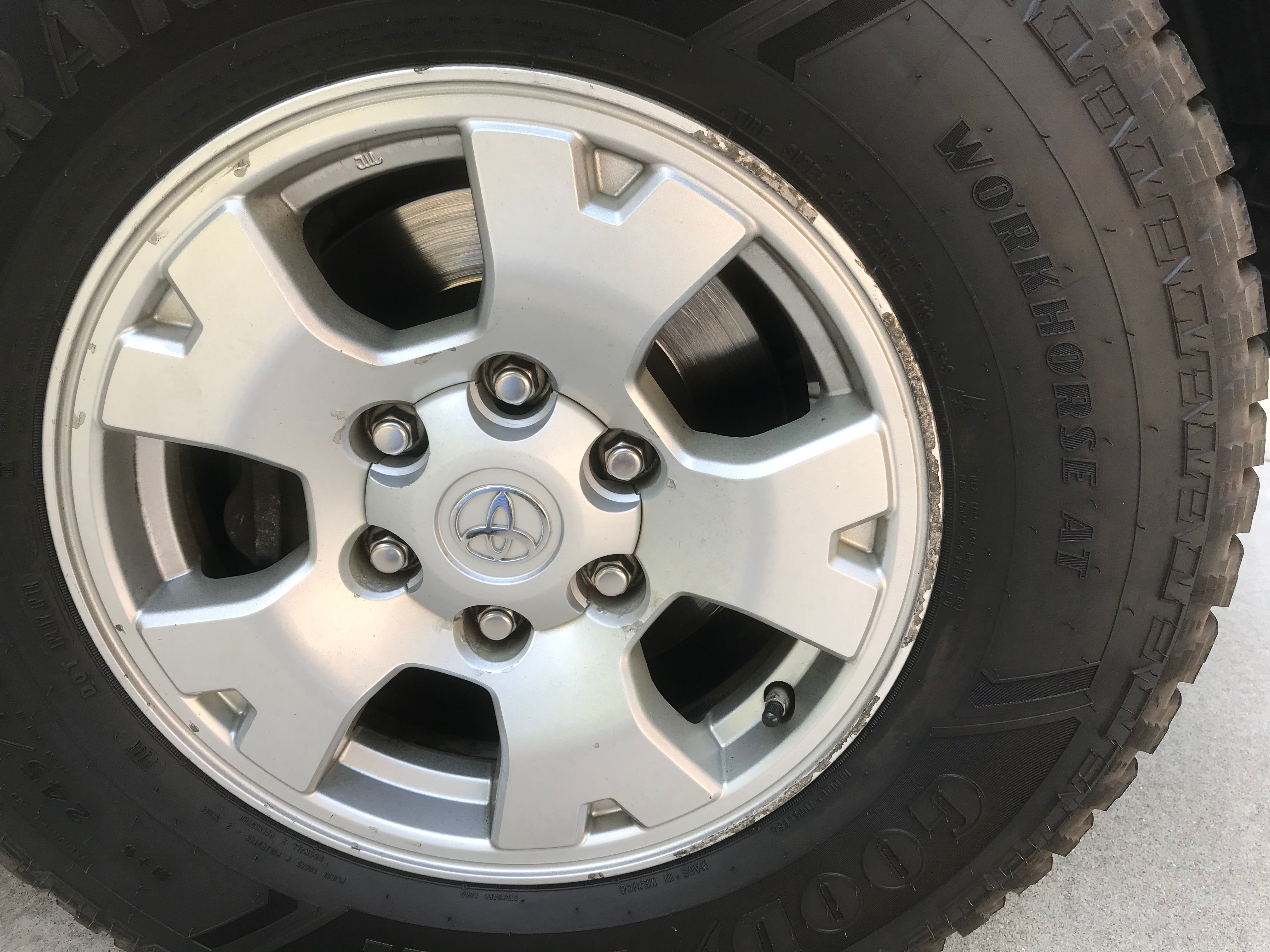 Used 2012 Toyota Tacoma 4x4 Access Cab V6 w/ SR5 Pkg image 31