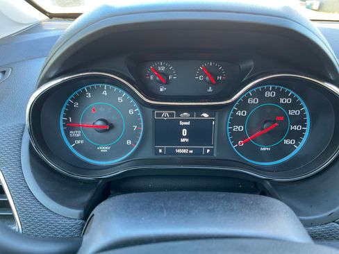 Used 2017 Chevrolet Cruze LS image 6