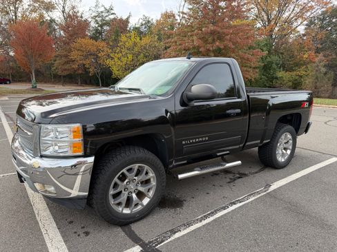 Used 2012 Chevrolet Silverado 1500 LT w/ Interior Plus Package image 2