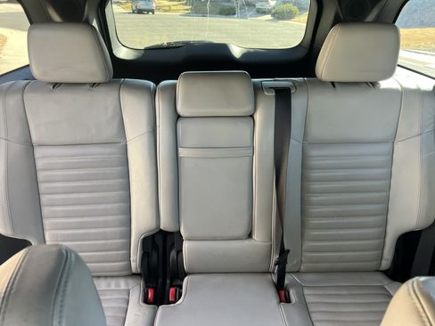 Used 2018 Jeep Grand Cherokee Limited image 2