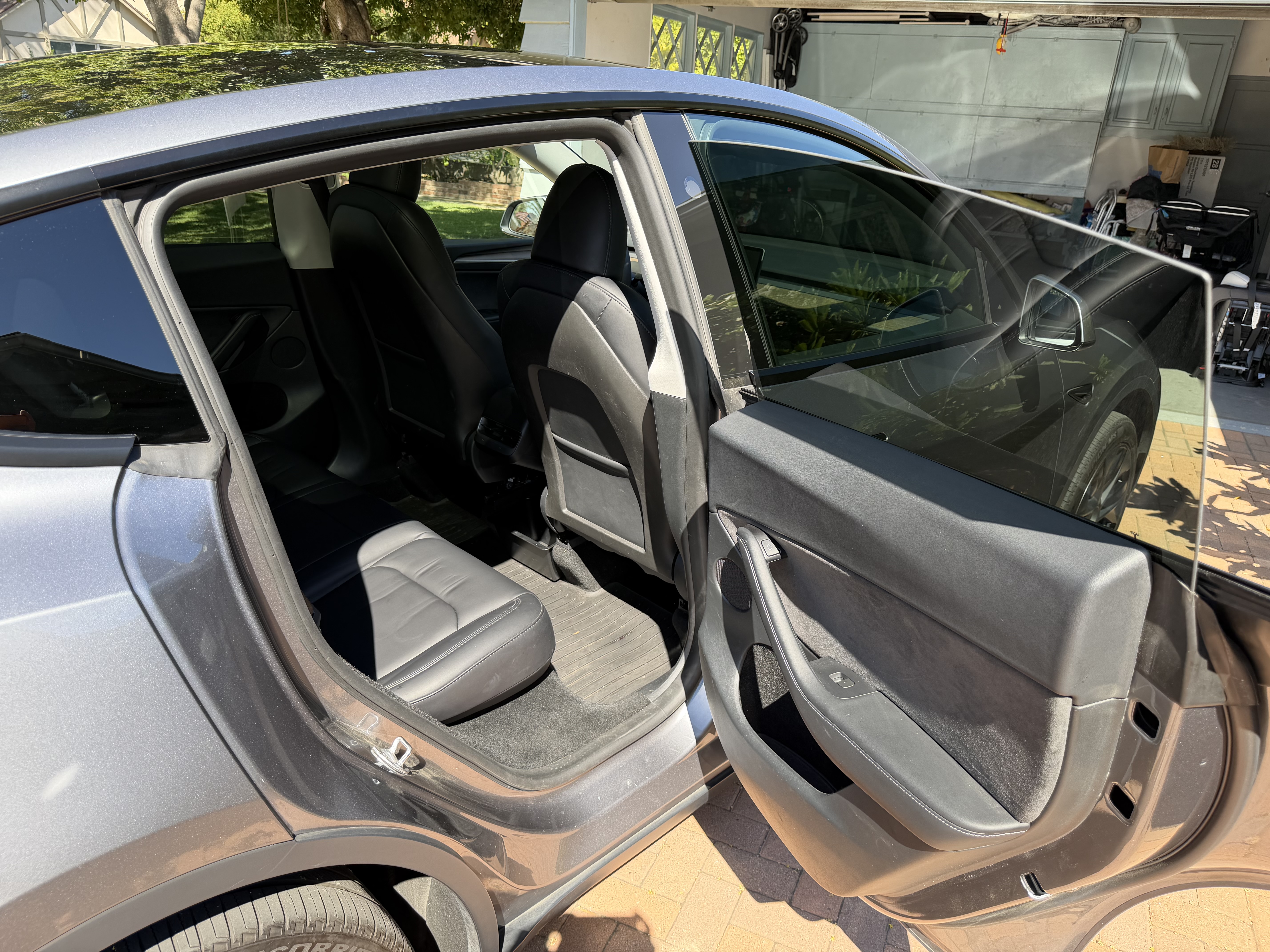 Used 2024 Tesla Model Y Long Range RWD image 17