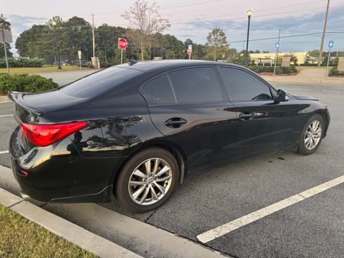 Used 2015 INFINITI Q50 Premium image 8