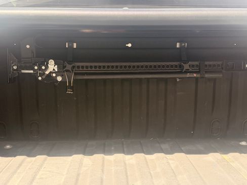 Used 2019 Toyota Tundra SR5 w/ SR5 Upgrade Package image 10