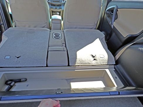 Used 2011 Toyota RAV4 4WD V6 w/ Tow Prep Pkg image 23