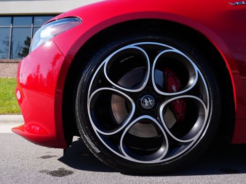 Used 2023 Alfa Romeo Giulia Veloce image 13