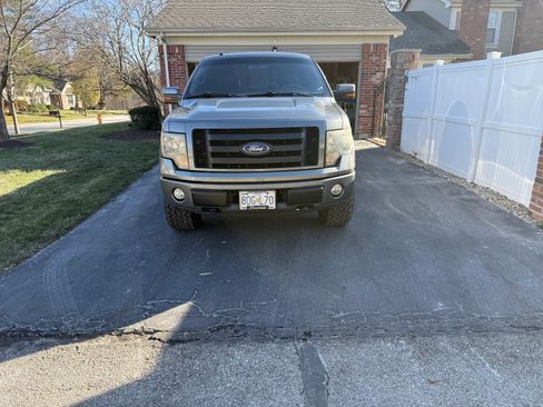 Used 2010 Ford F150 FX4 image 1