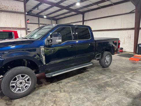 Used 2023 Ford F250 Lariat w/ Tow Technology Package image 3