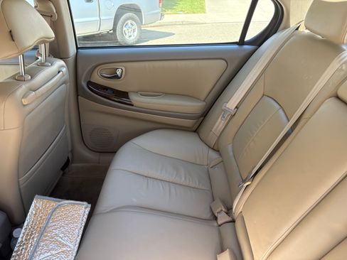 Used 2001 INFINITI I30 FWD image 6