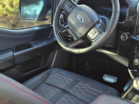 Used 2022 Ford F150 Lariat w/ Equipment Group 502A High image 12