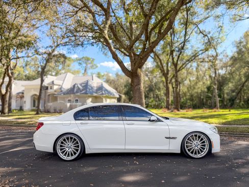 Used 2015 BMW 740Li image 4