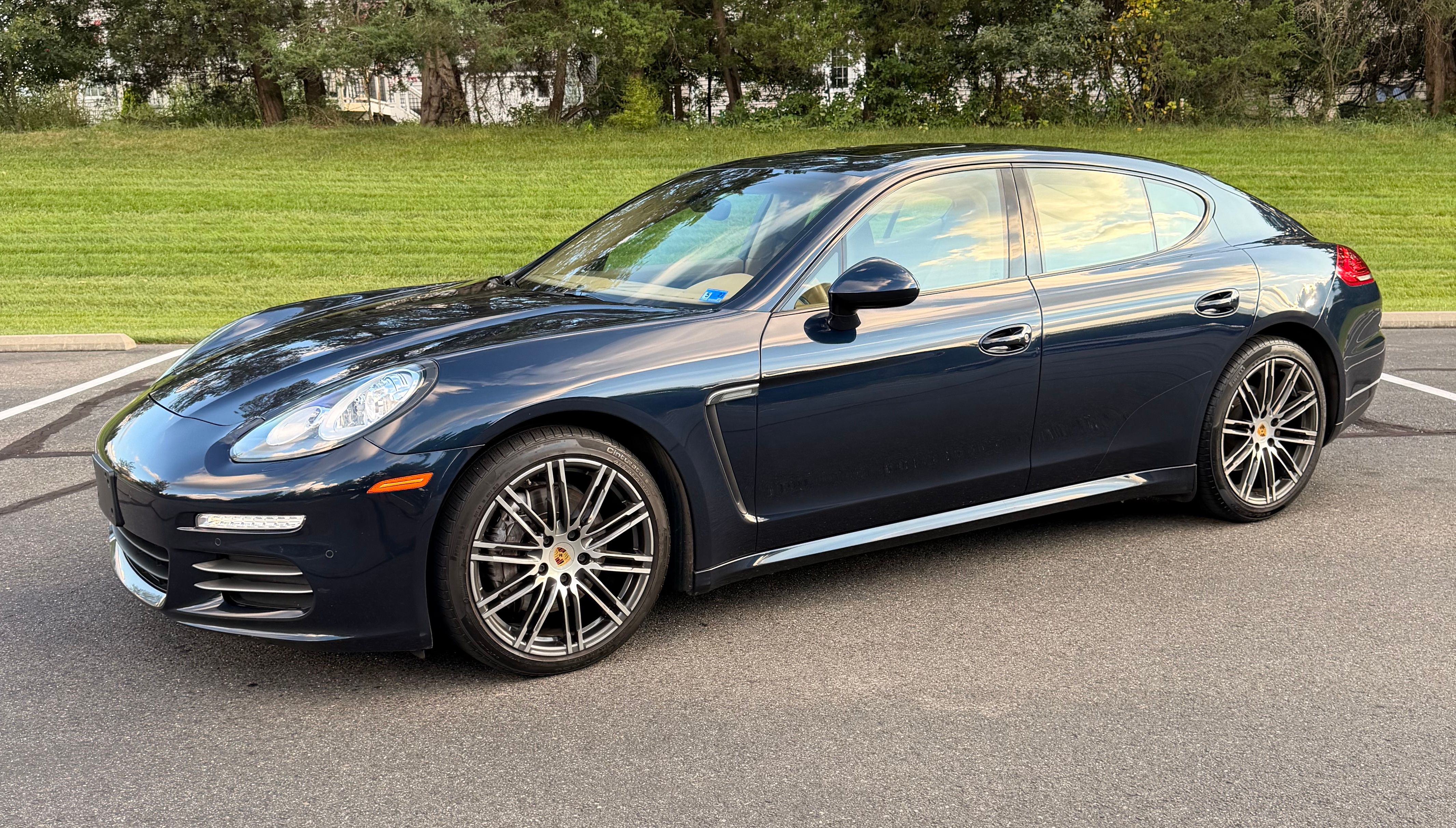 Used 2016 Porsche Panamera 4 Edition AWD/4WD image 2