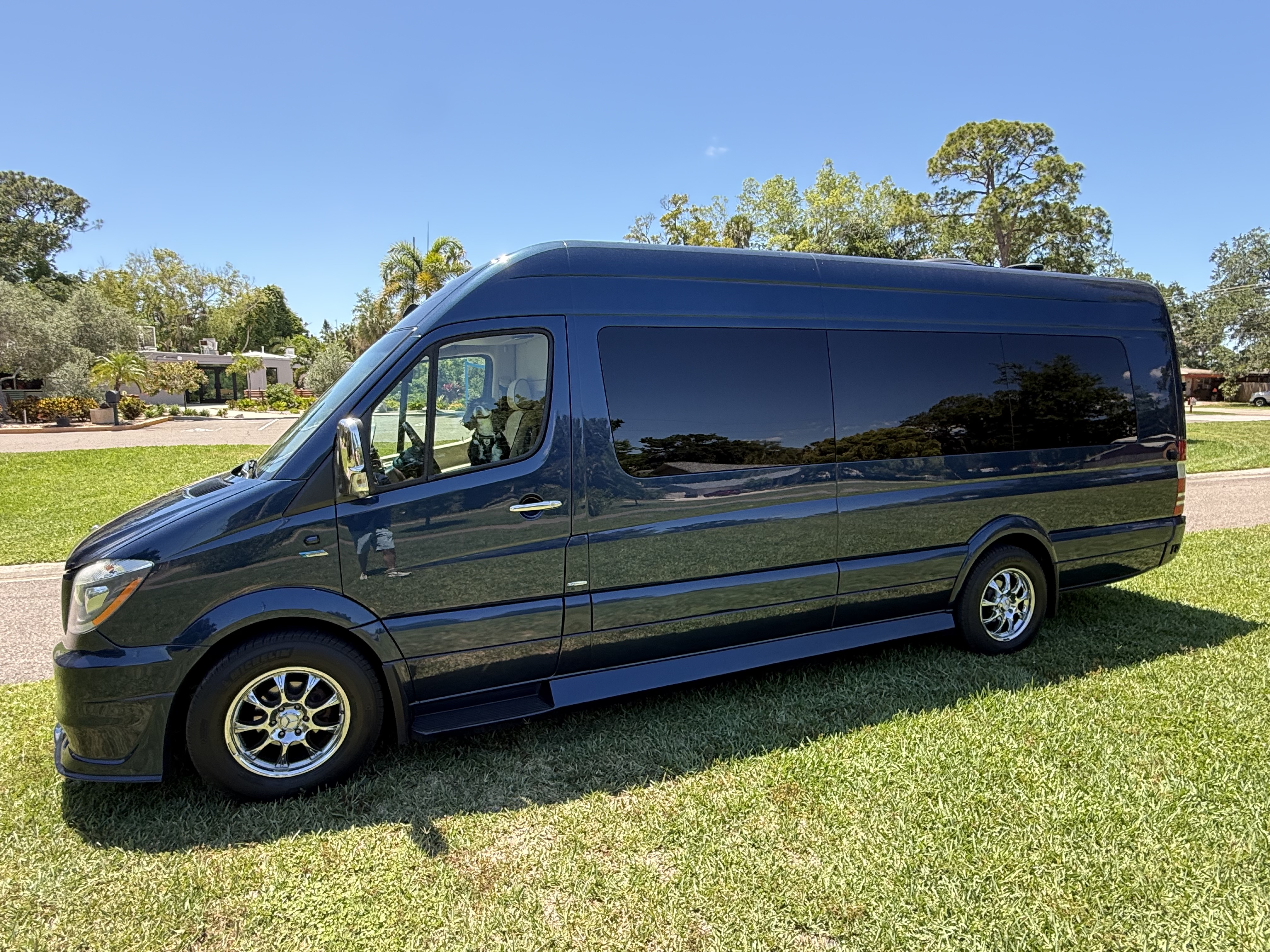 Used 2014 Mercedes-Benz Sprinter 2500 image 5
