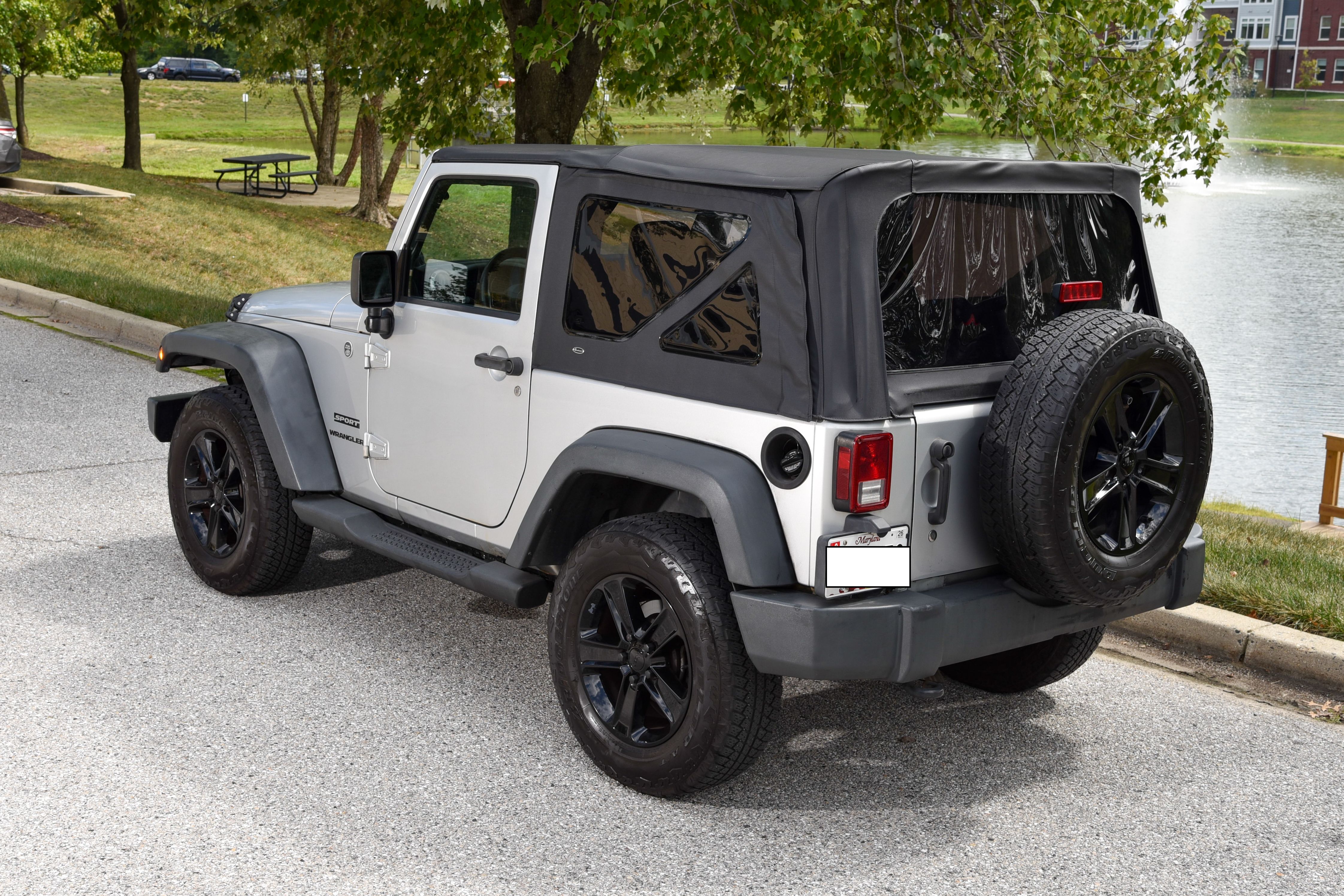 Used 2011 Jeep Wrangler Sport AWD/4WD image 5