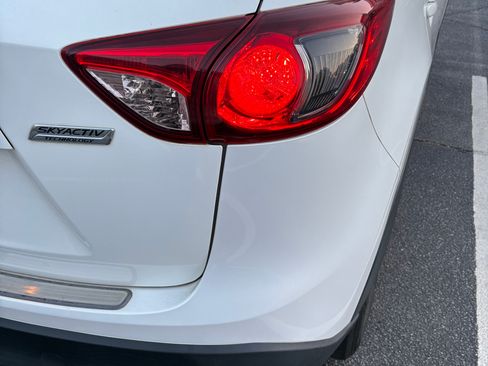 Used 2016 MAZDA CX-5 Sport w/ Rear Camera Package FWD image 11