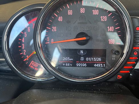 Used 2015 MINI Cooper 4-Door Hardtop image 7