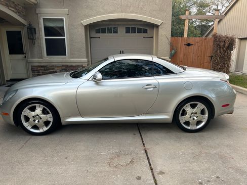 Used 2002 Lexus SC 430 Convertible RWD image 6