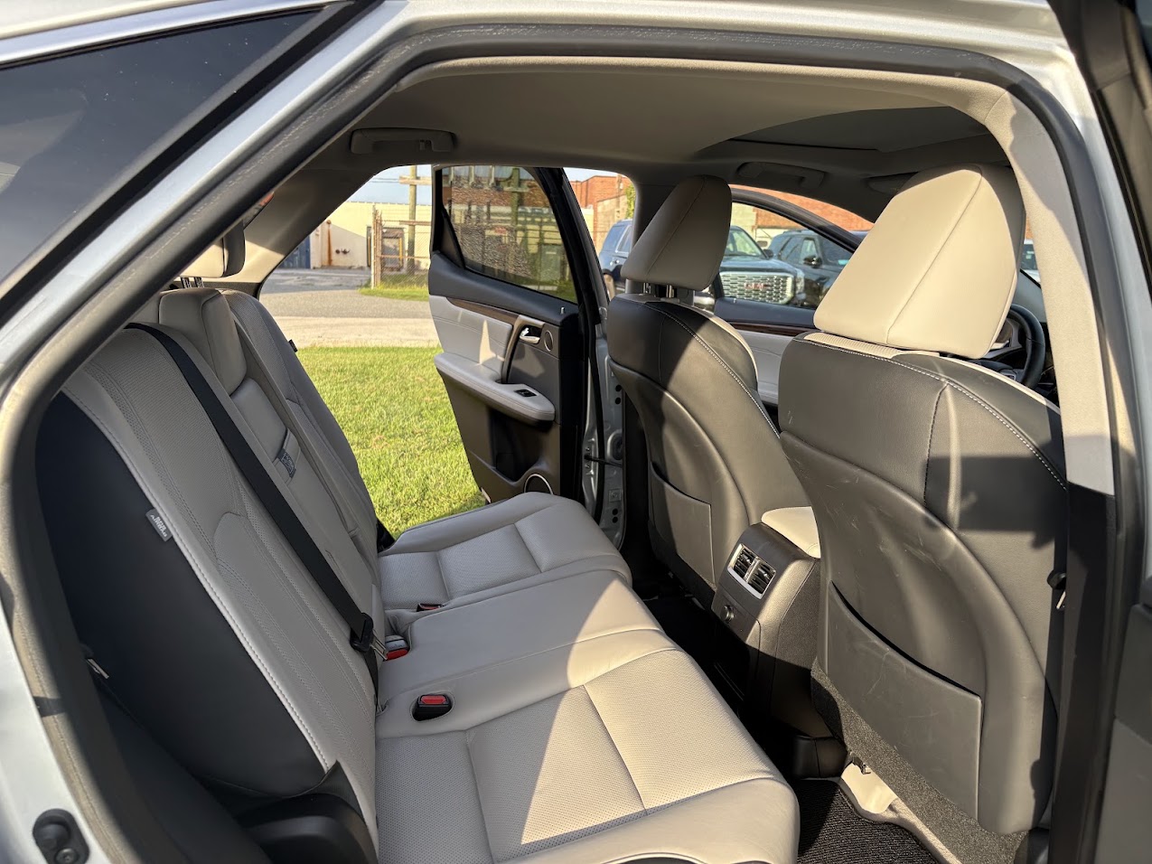 Used 2018 Lexus RX 350 AWD w/ Premium Package image 26