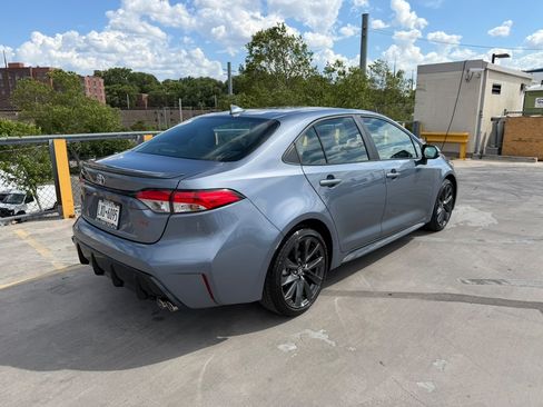 Used 2025 Toyota Corolla SE FWD image 9
