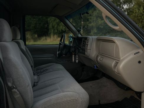 Used 1997 Chevrolet Silverado 1500 4x4 Regular Cab w/ Preferred Equipment Group 2 image 11