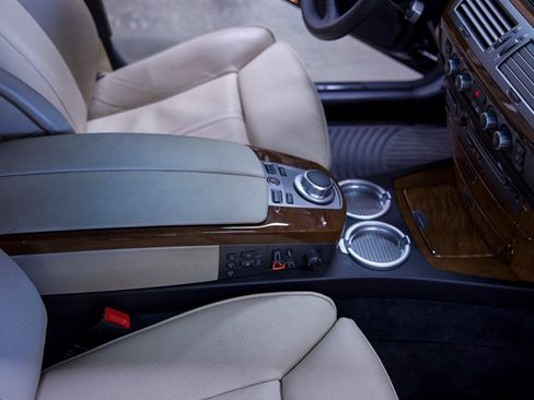 Used 2008 BMW 750Li image 18
