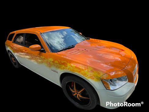 Used 2005 Dodge Magnum R/T image 21