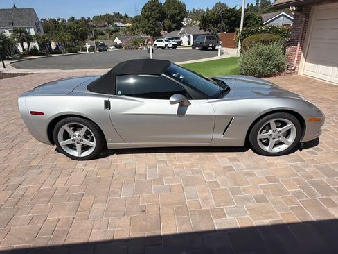 Used 2007 Chevrolet Corvette Convertible 2D w/ Preferred Equipment Group image 2
