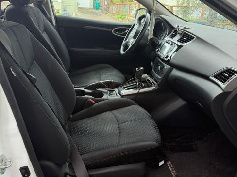 Used 2018 Nissan Sentra SR w/ SR Midnight Edition Package FWD image 8