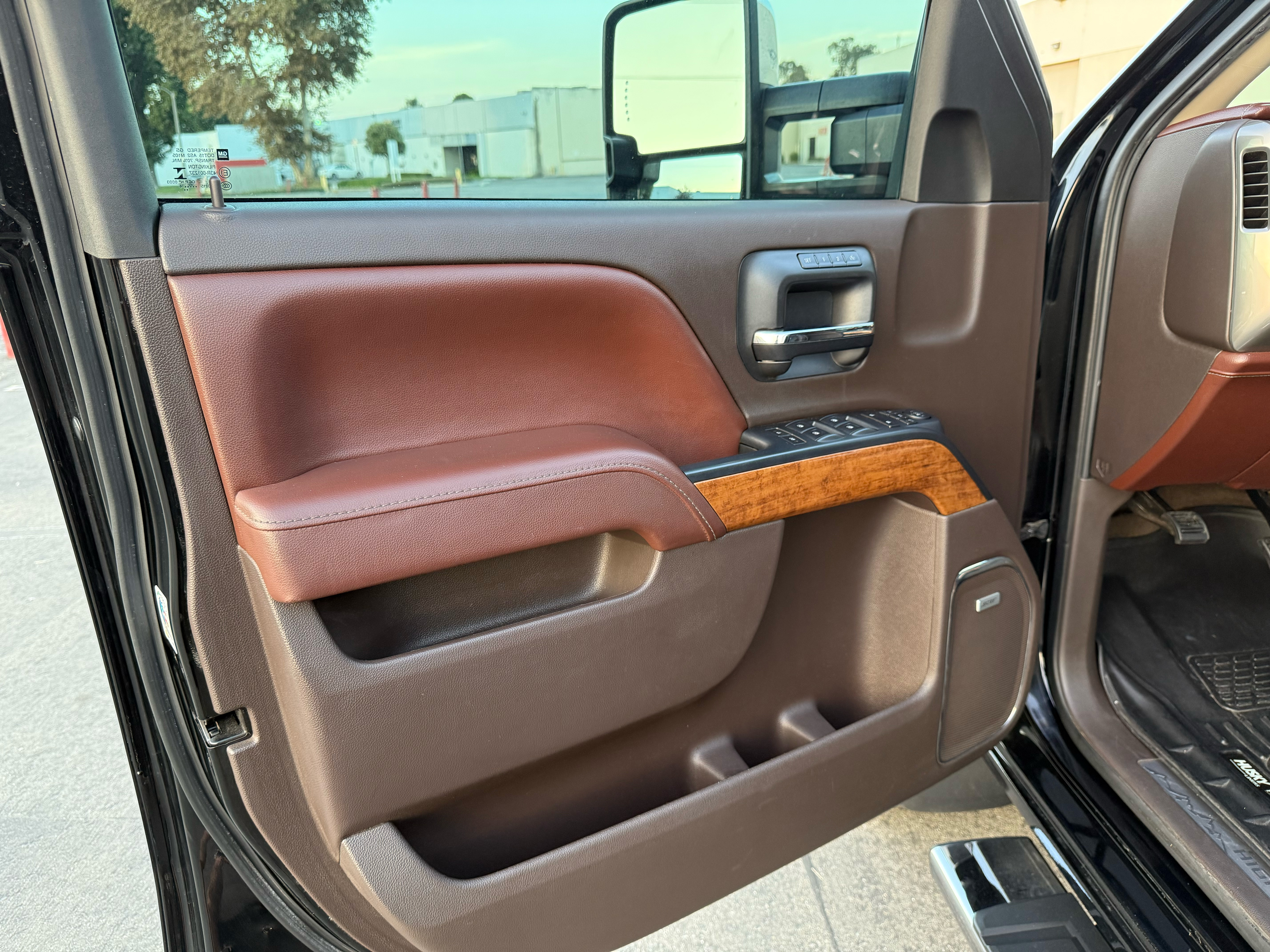 Used 2016 Chevrolet Silverado 3500 High Country w/ Duramax Plus Package AWD/4WD image 16