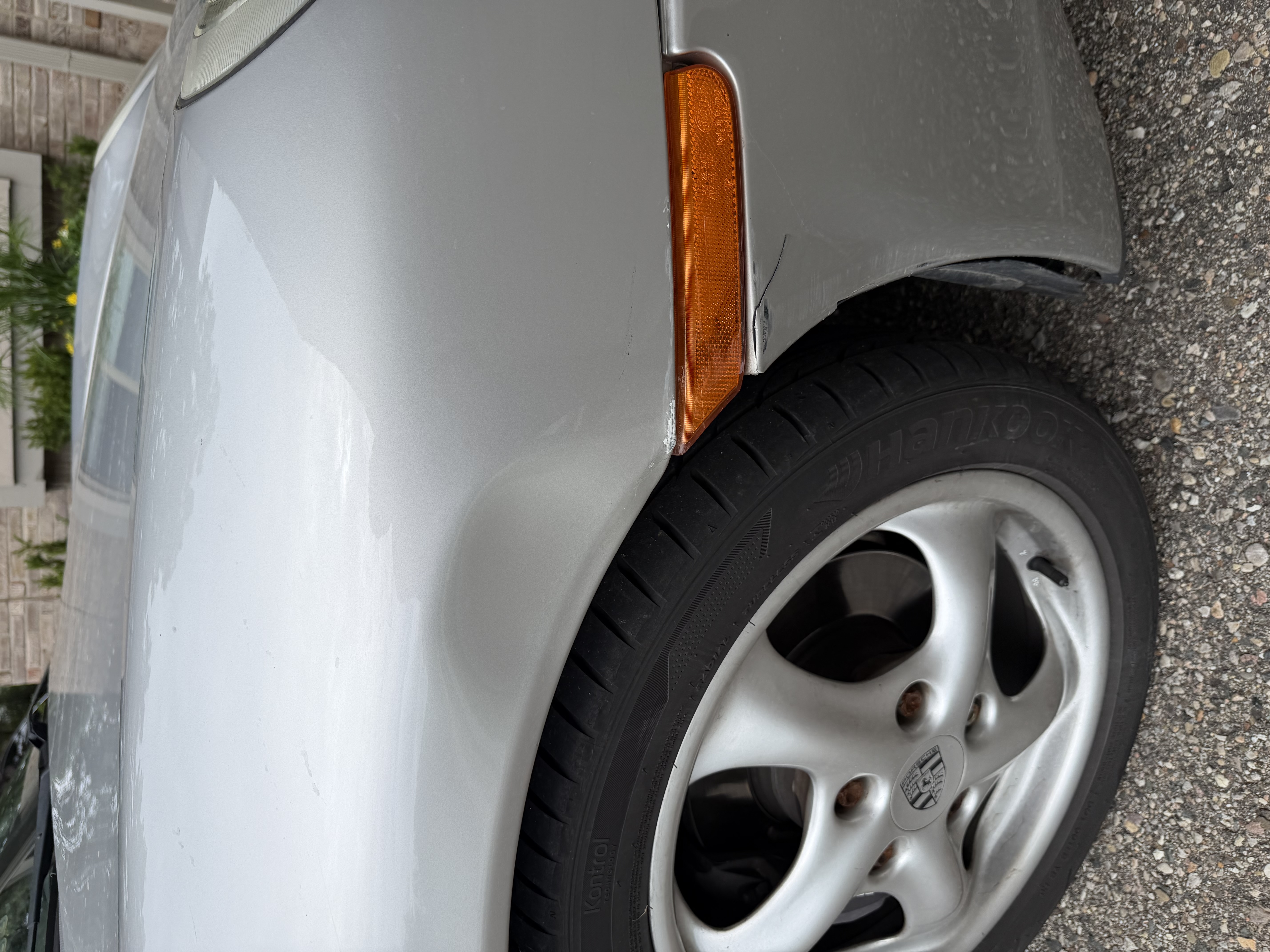 Used 1999 Porsche Boxster RWD image 10