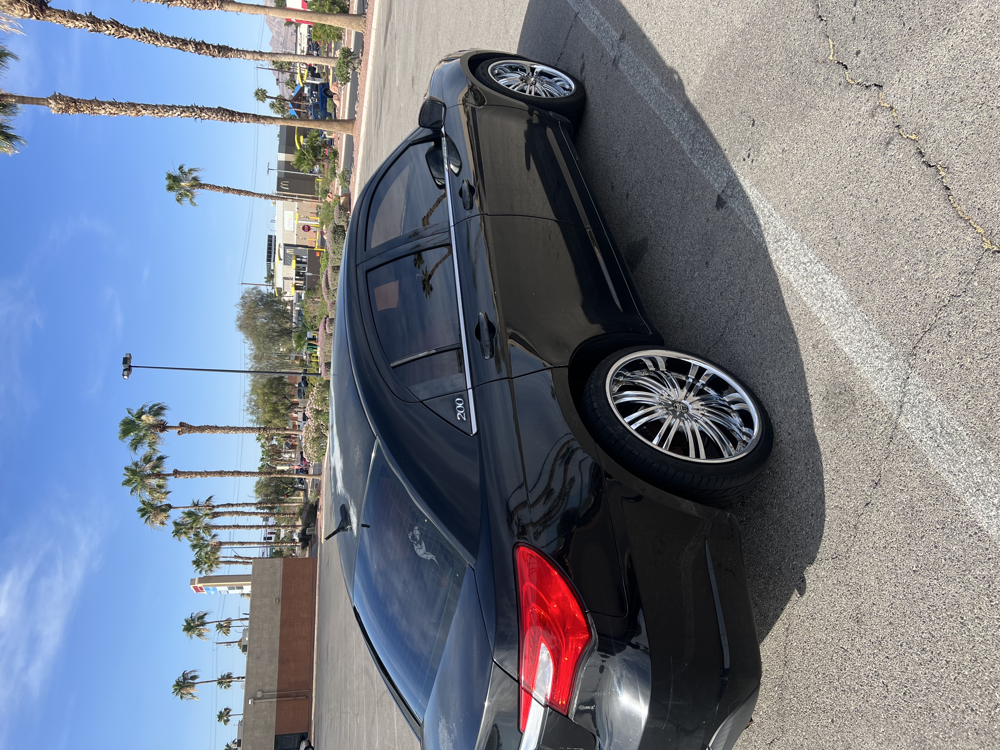 Used 2013 Chrysler 200 LX FWD image 6