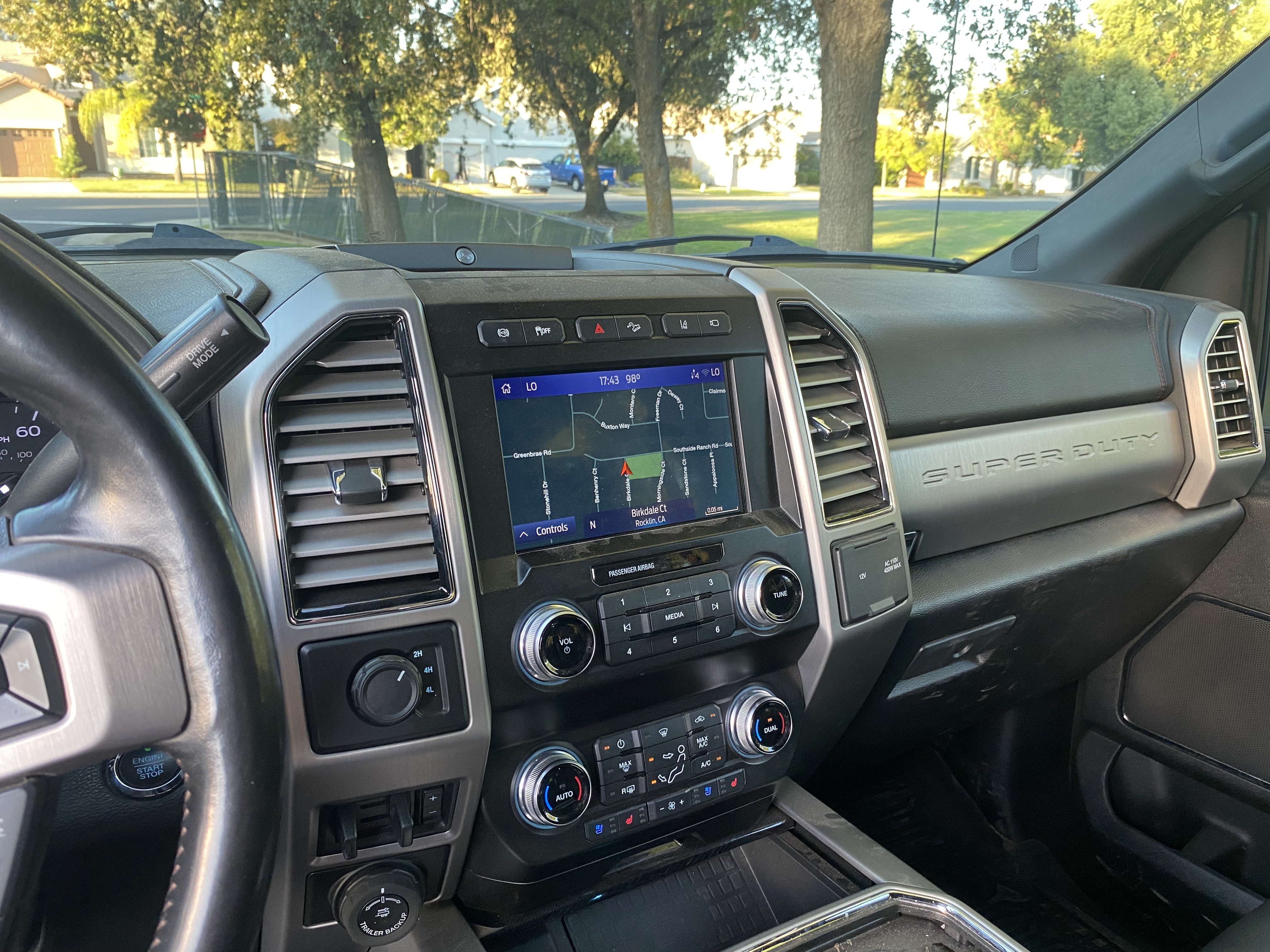 Used 2020 Ford F450 Platinum w/ FX4 Off-Road Package AWD/4WD image 11