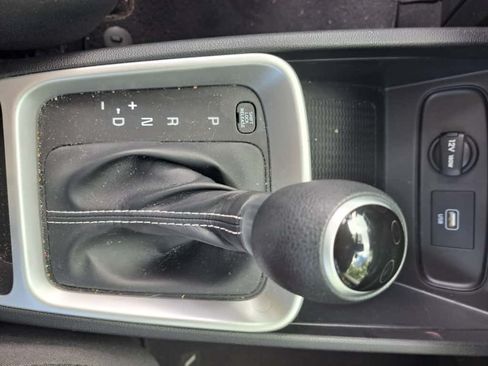 Used 2021 Hyundai Venue SE image 12