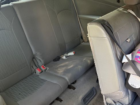 Used 2013 Chevrolet Traverse LS FWD image 8