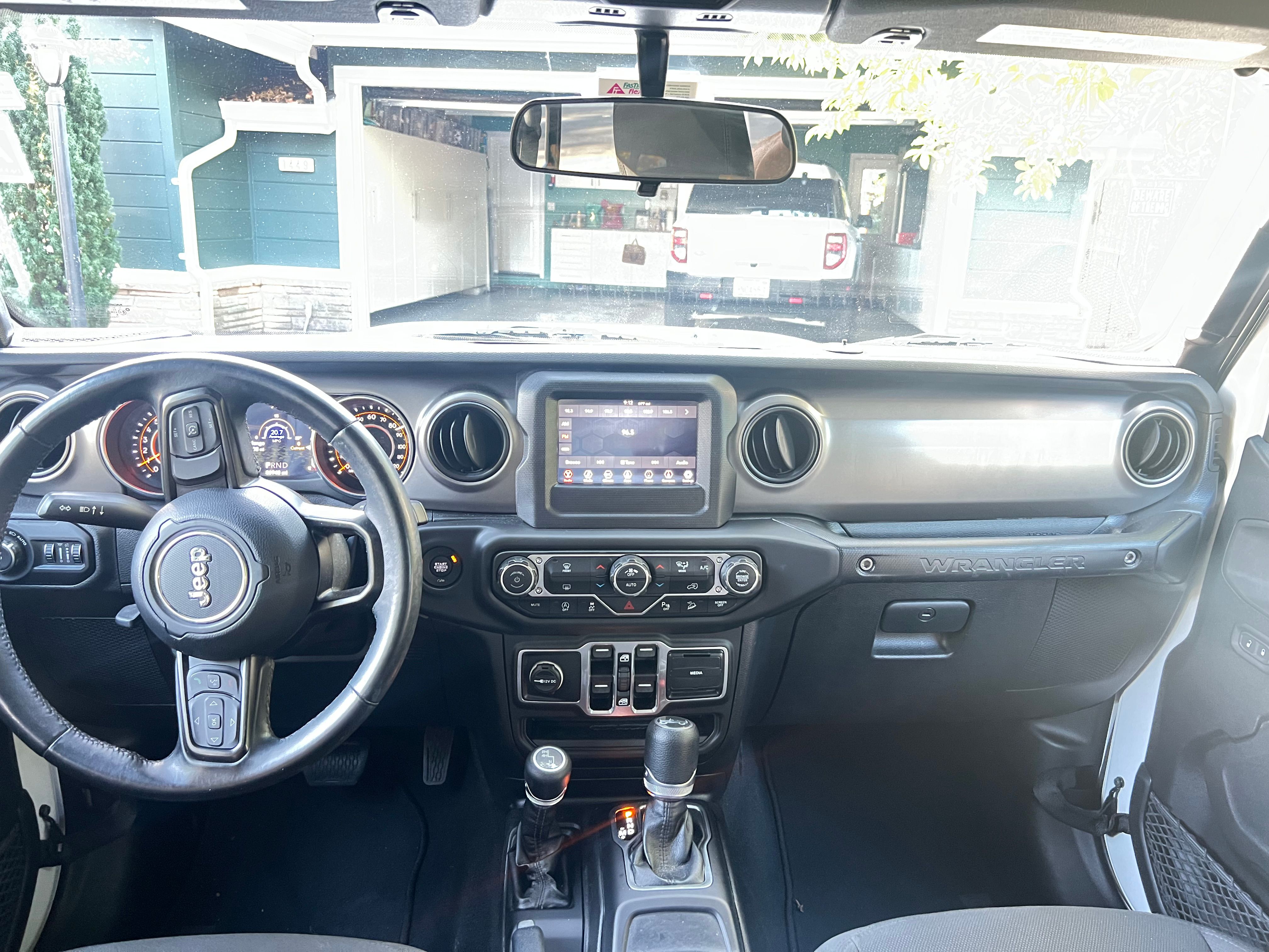Used 2018 Jeep Wrangler Unlimited Sport S AWD/4WD image 12