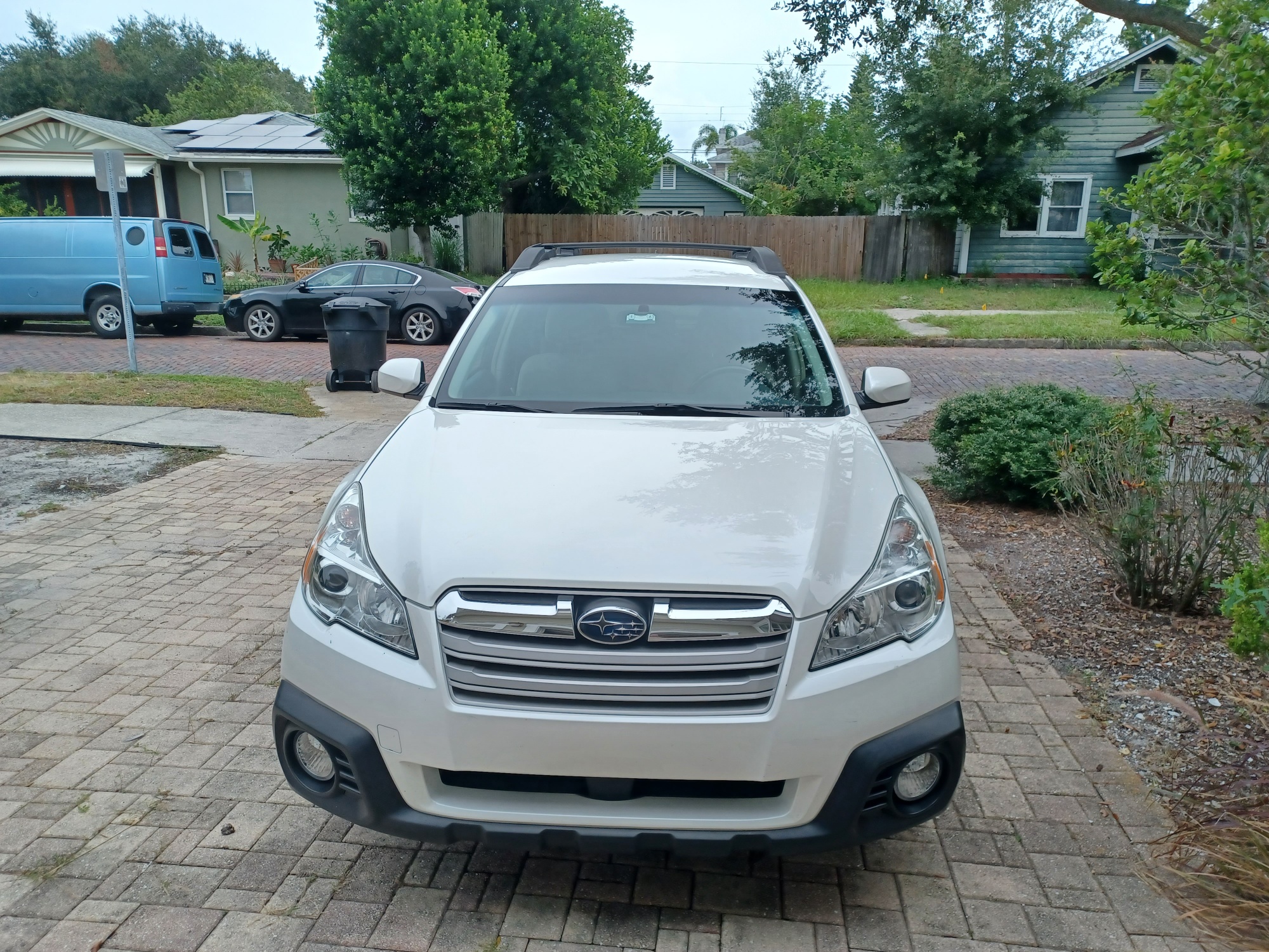 Used 2014 Subaru Outback 2.5i Premium AWD/4WD image 5