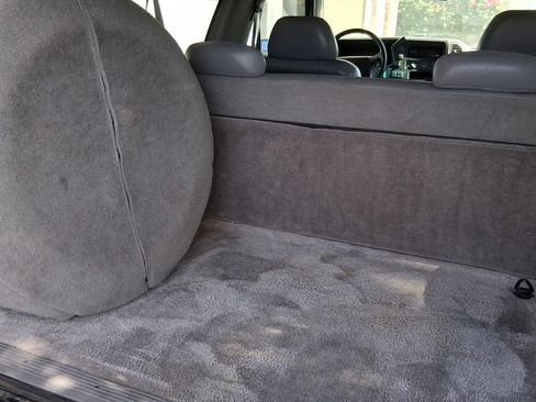 Used 1996 Chevrolet Tahoe 4WD 2-Door image 25