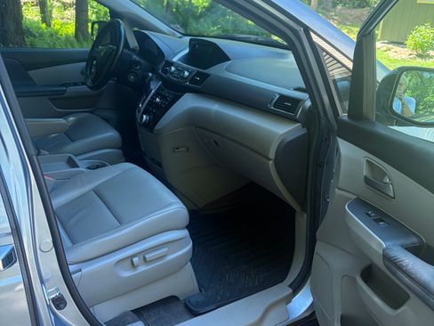 Used 2012 Honda Odyssey EX-L image 12
