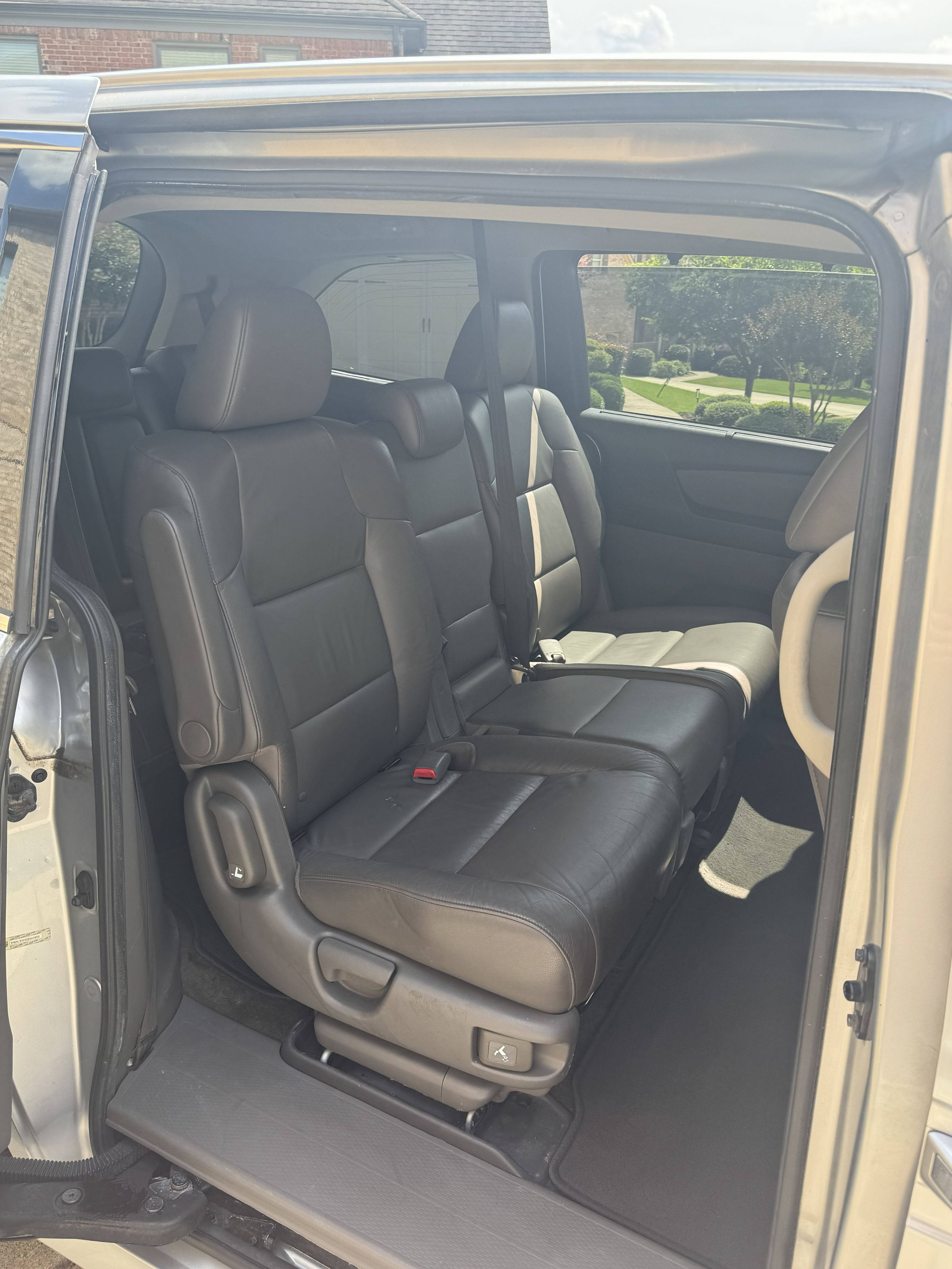Used 2013 Honda Odyssey Touring Elite image 11
