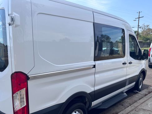 Used 2021 Ford Transit 150 Medium Roof RWD image 5