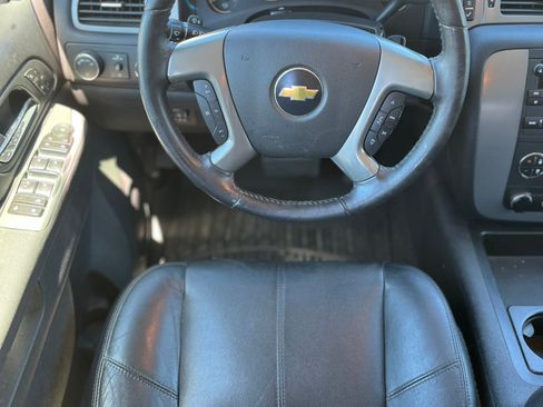 Used 2011 Chevrolet Avalanche LT w/ Luxury Package AWD/4WD image 16