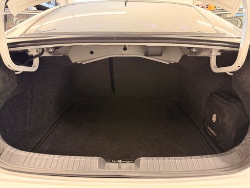 Used 2019 Volkswagen Jetta GLI FWD image 14