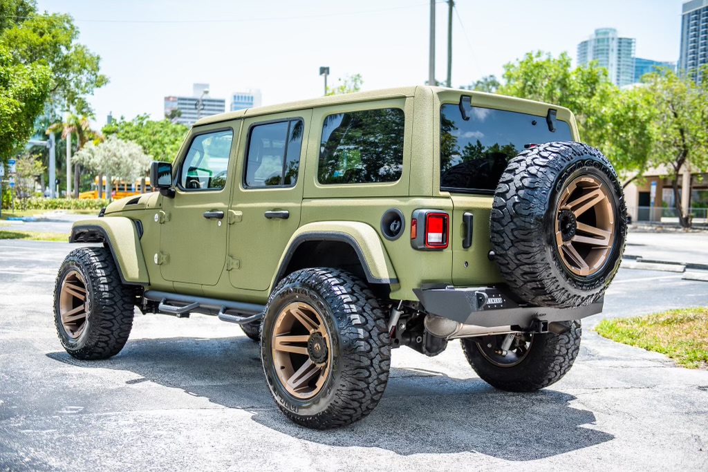 Used 2018 Jeep Wrangler Unlimited Sport S AWD/4WD image 5